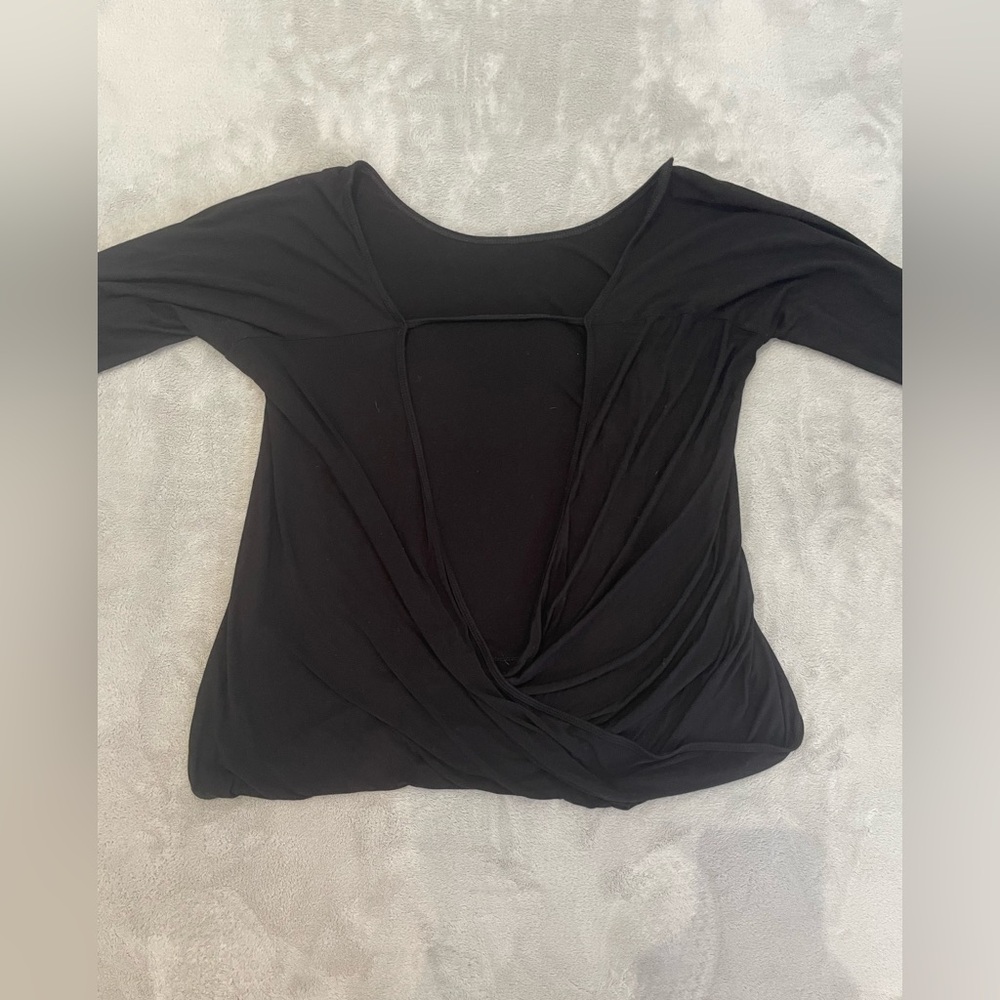 Zyia Black Backless long sleeve Women's Top - Picture 2 of 3